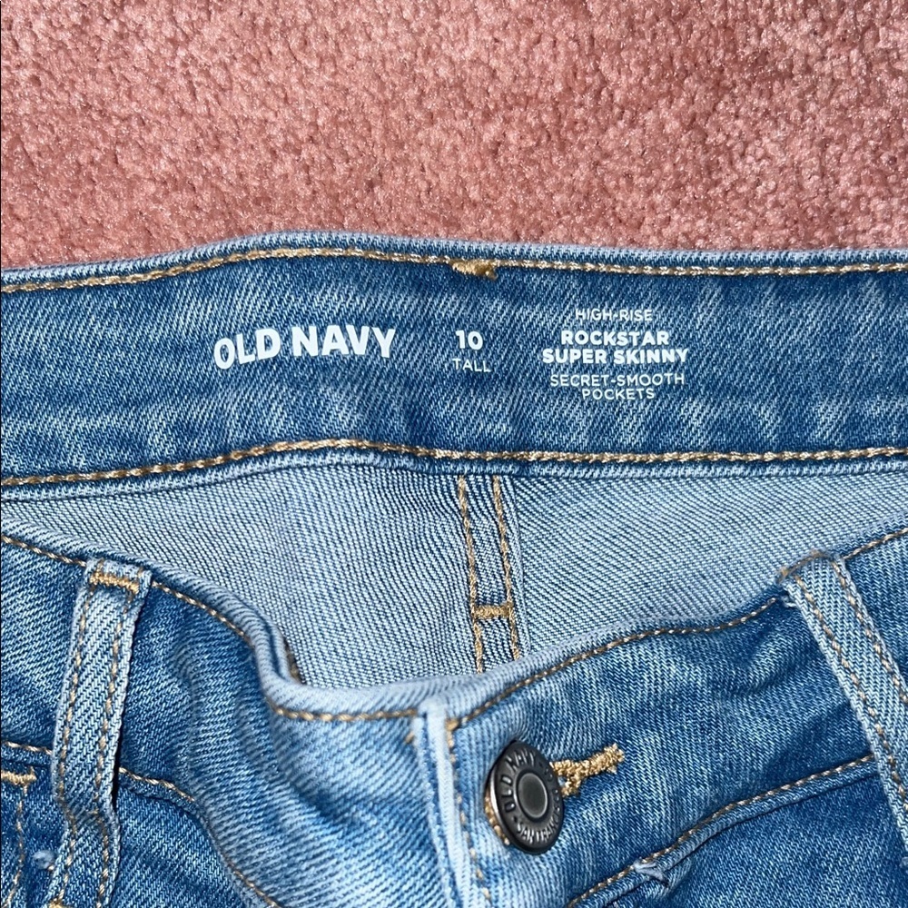 Old Navy Women's Light Blue Skinny Jeans - Picture 3 of 5